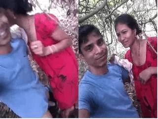 Dewar Bhabhi Out Door Romance