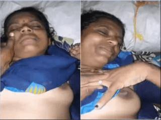 Bhabhi Boobs and Pussy Video Record By Dewar