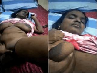 Tamil Girl Boobs pressing and Fingering By Lover