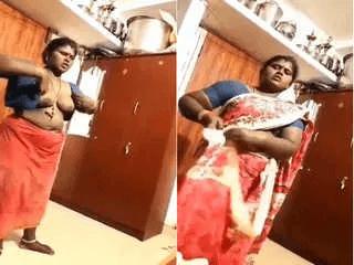 Desi Tamil Bhabhi After Bathing Video Record By Hubby