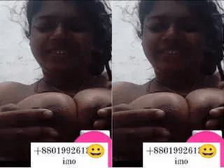 Horny Desi Girl Play With her Boobs