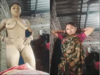 Village Bhabhi Shows Her Nude body