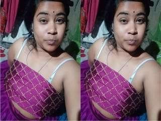 Cute Odia Girl Showing Her Boobs and Pussy On Video Call